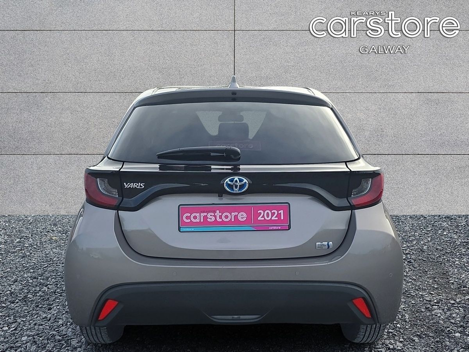 Toyota Yaris Hybrid X — thumbnail 4