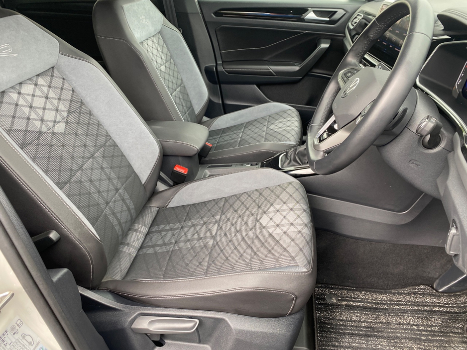 2024 Volkswagen T-Roc 2L Diesel For Sale Images