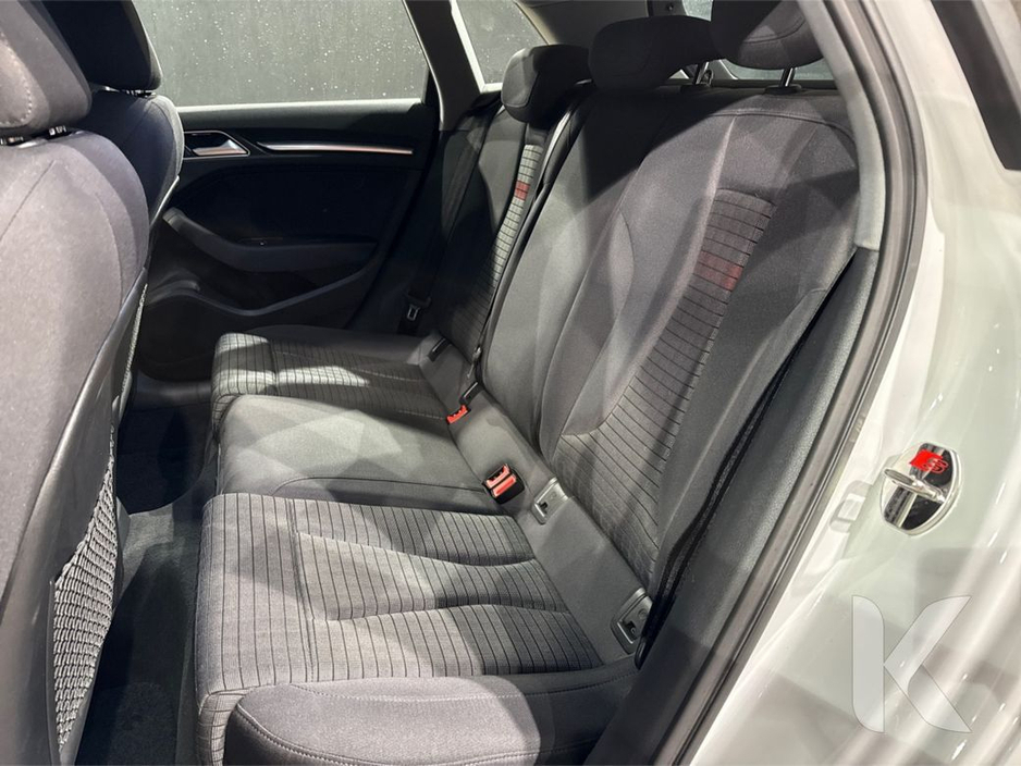 Audi A3 1.4 AUTOMATIC - BLACK STYLING EDITION - UPGRADED ALLOYS - FLAT BOTTOM STEERING WHEEL - CRUISE CONTROL - REVERSE CAMERA - HEATED SEATS — thumbnail 13