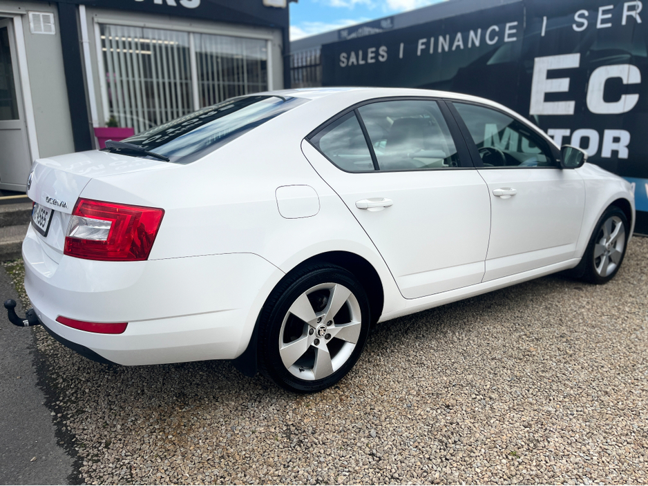 2014 Skoda Octavia 1.4L Petrol For Sale Images