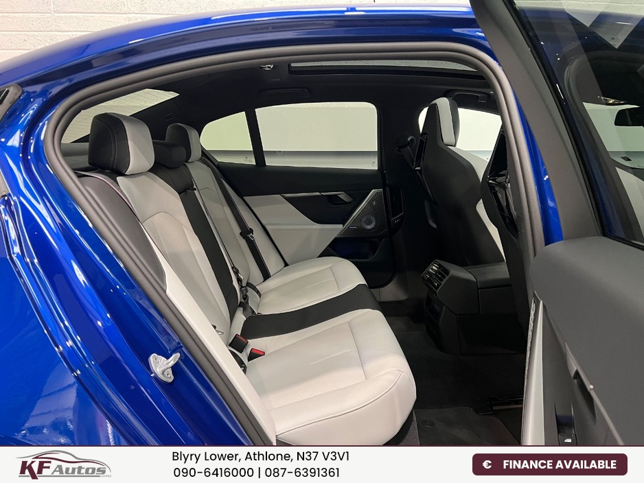 2025 BMW M5 4.5L Petrol Plug-in Hybrid For Sale Images