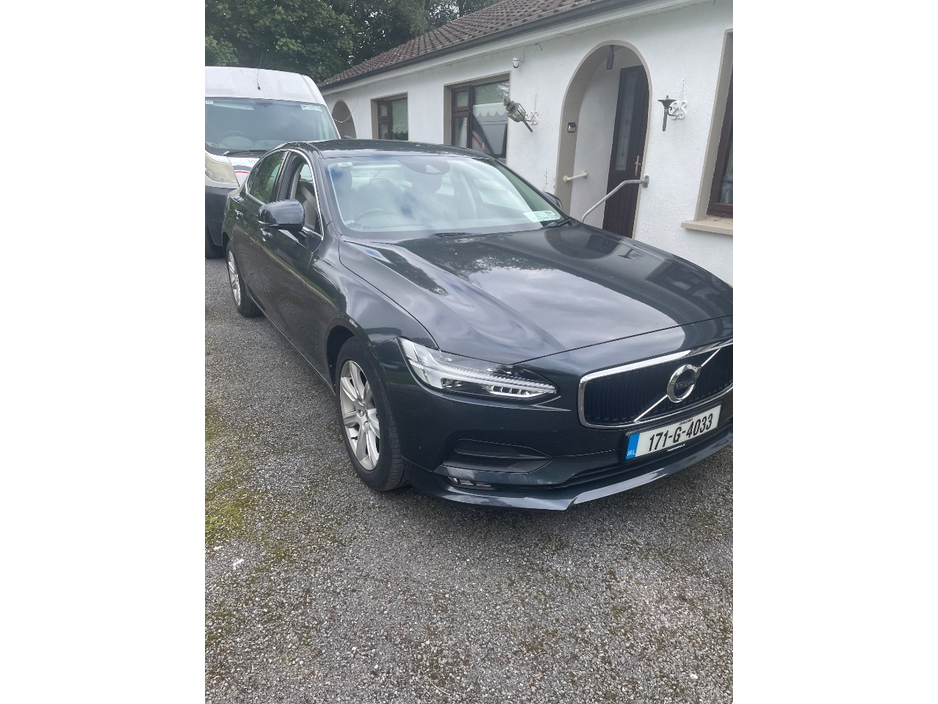 2017 Volvo S90