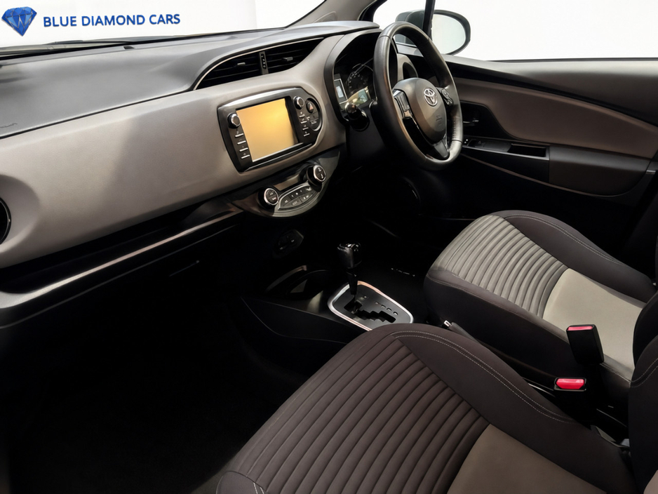 2019 Toyota Yaris 1.5L Petrol Hybrid For Sale Images