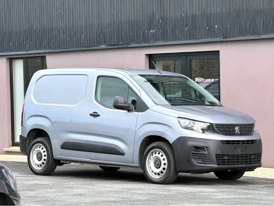 2023 Peugeot Partner 1.5L Diesel For Sale Images
