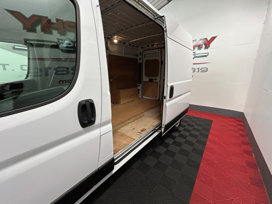 2023 Vauxhall Movano 2.2L Diesel For Sale Images