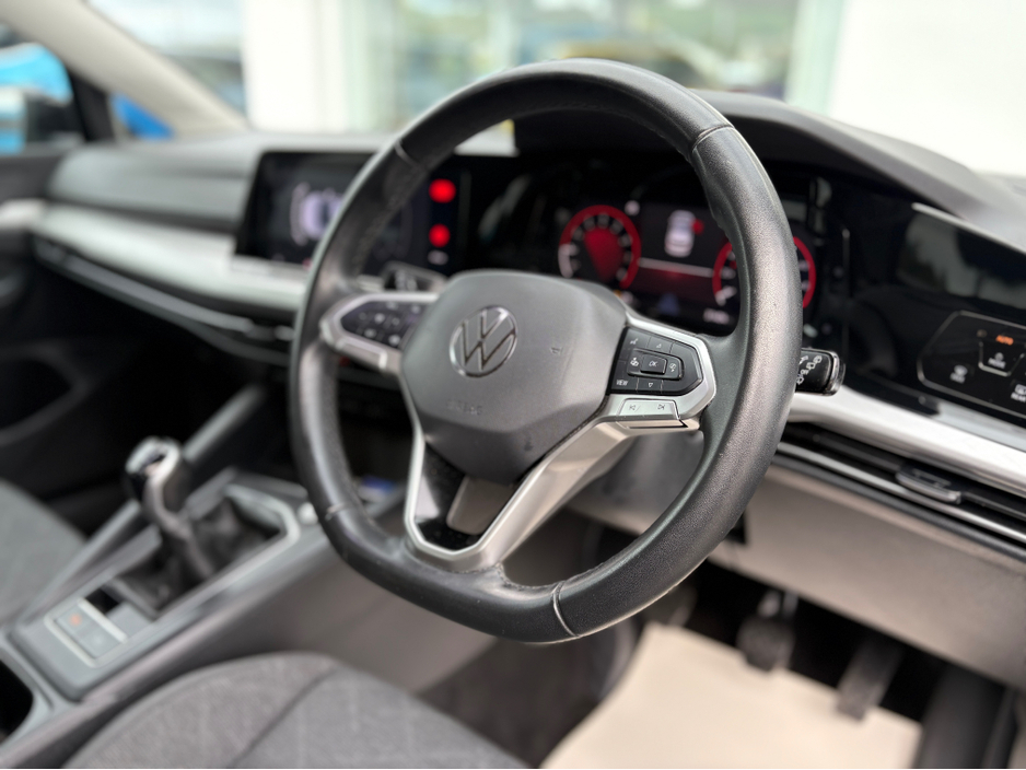 2023 Volkswagen Golf 1L Petrol For Sale Images
