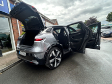 2024 Renault Megane 0L Electric For Sale Images