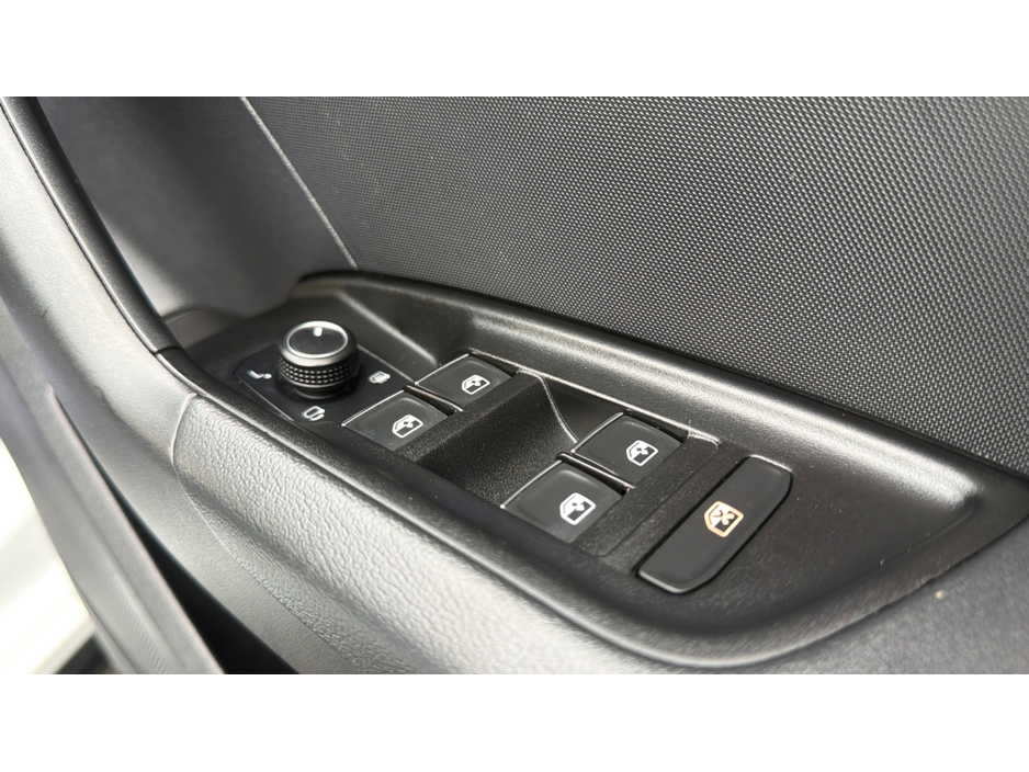 Audi A1 192 SLINE/BLACK ED SPEC-NEW MODEL-2TONE -AUTO- 39,000KMS — thumbnail 19