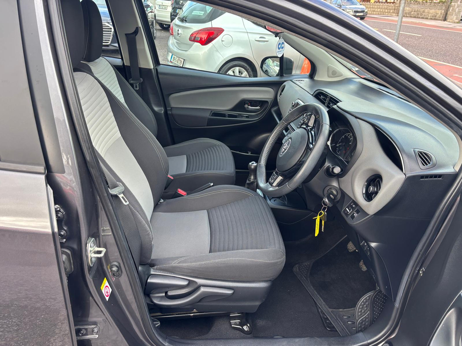 2017 Toyota Yaris 1L Petrol For Sale Images