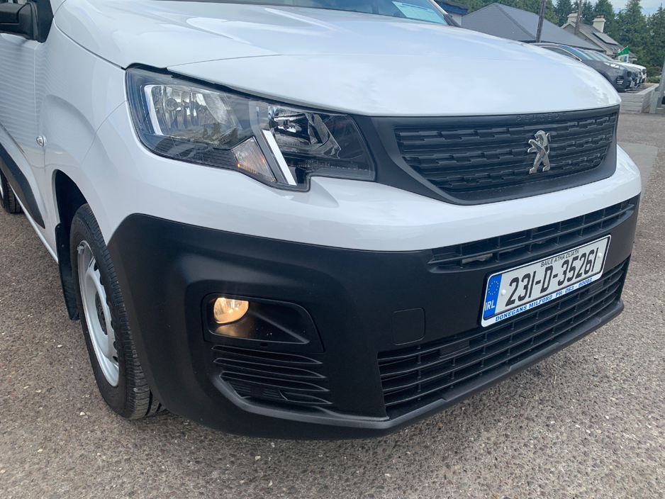 2023 Peugeot Partner 1.5L Diesel For Sale Images