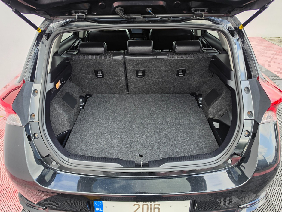 2016 Toyota Auris 1.8L Petrol Hybrid For Sale Images