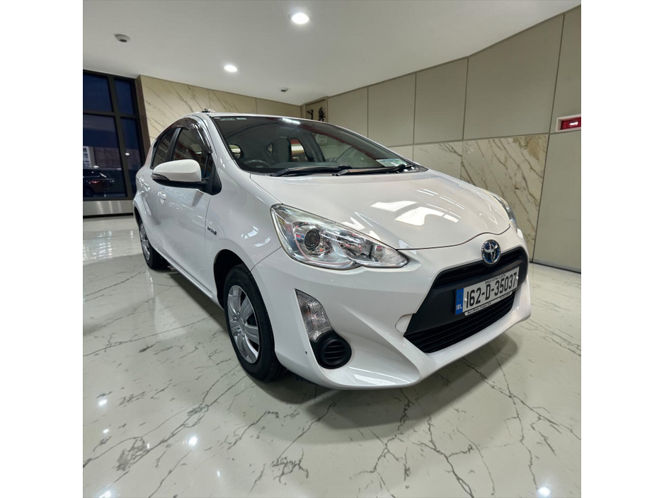 2016 Toyota Aqua 1.5L Petrol Hybrid For Sale Images