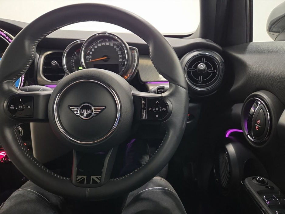 2022 MINI Hatch 1.5L Petrol For Sale Images