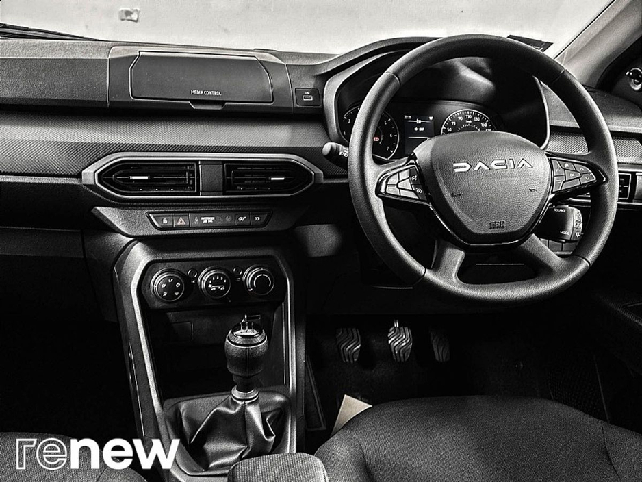 Dacia Sandero Essential TCe 90 5Sp NBI — thumbnail 17