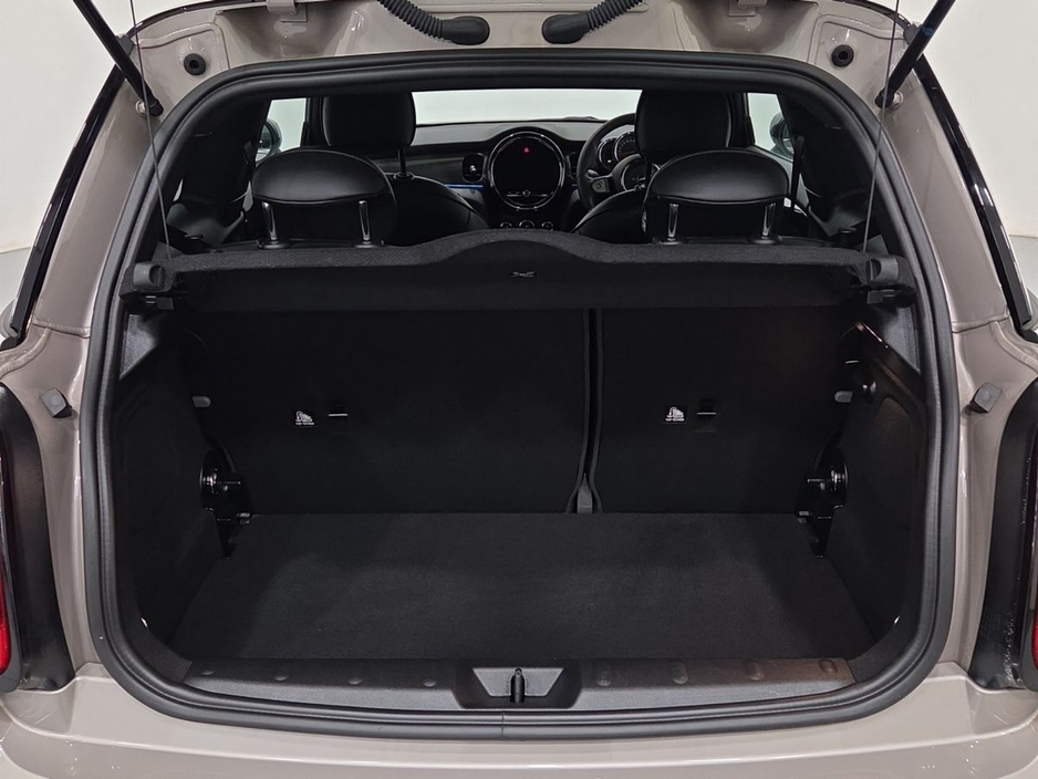 2023 MINI Hatch 1.5L Petrol For Sale Images