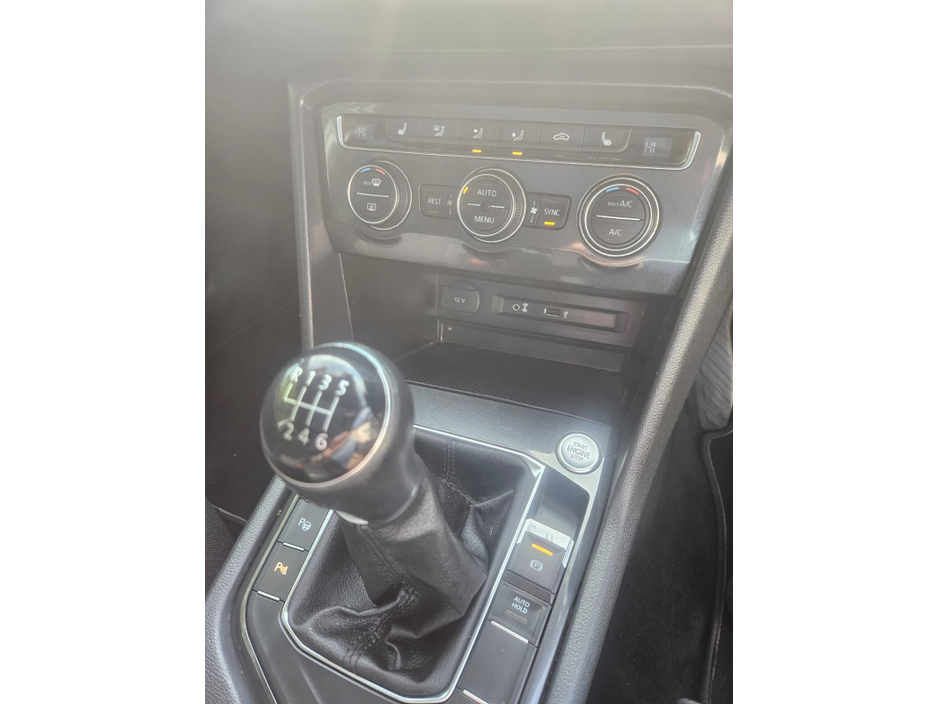 2017 Volkswagen Tiguan 2L Diesel For Sale Images