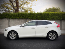 2014 Volvo V40 2L Diesel For Sale Images