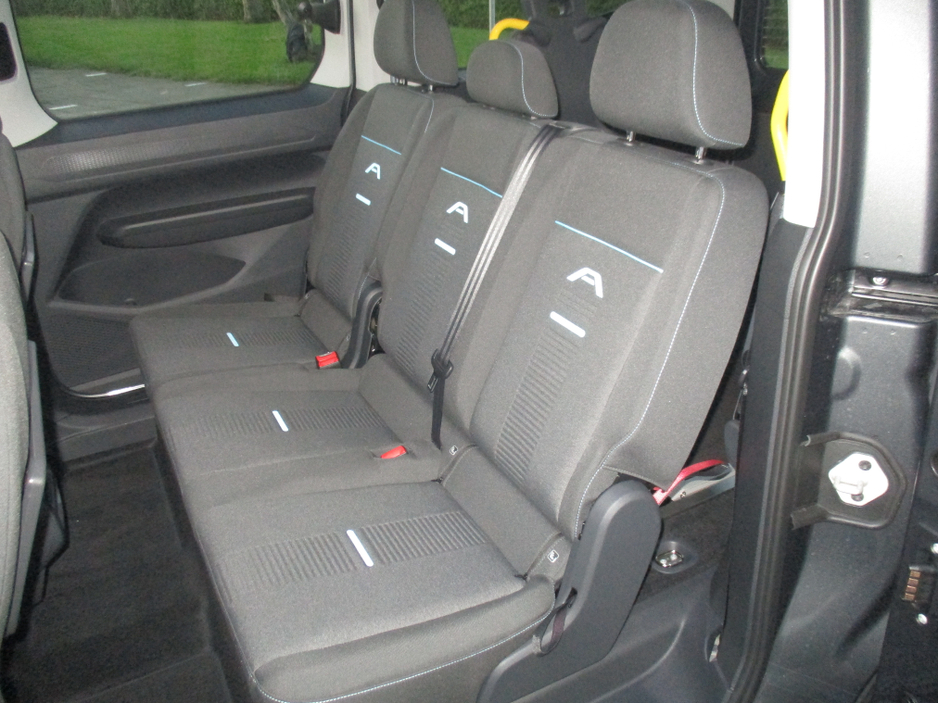 2026 Ford Tourneo Connect 2L Diesel For Sale Images