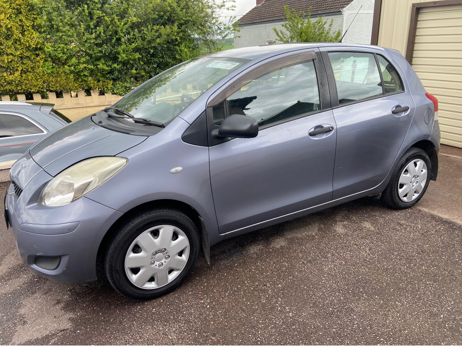 2010 Toyota Yaris 1L Petrol For Sale Images