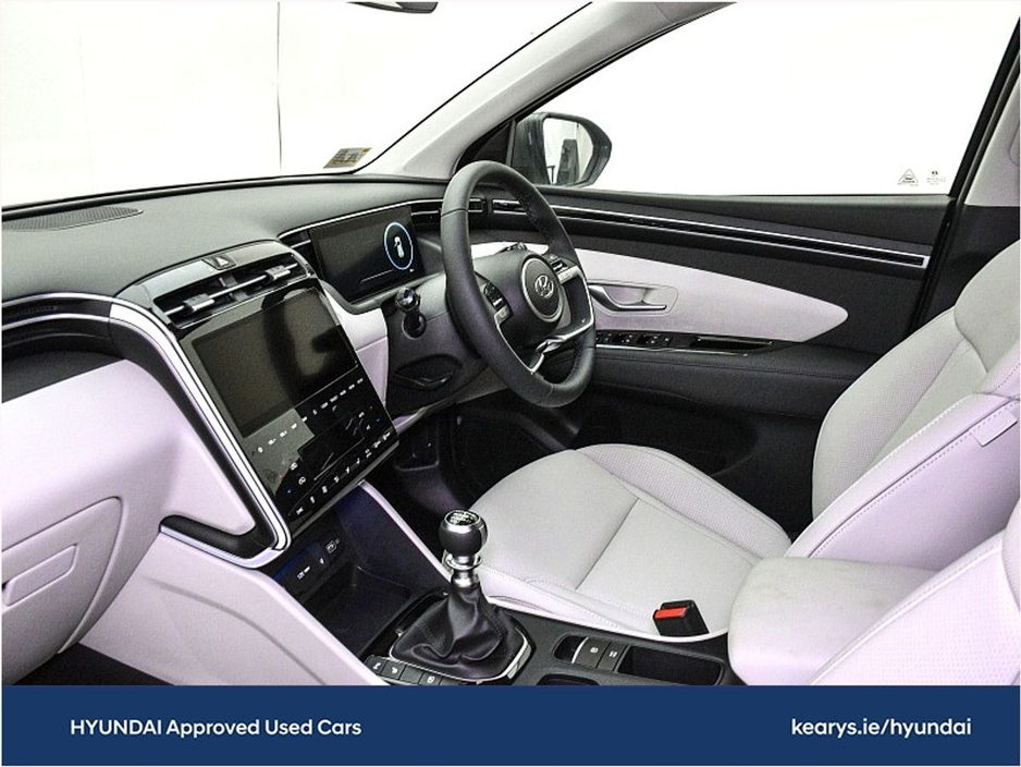 Hyundai Tucson Executive Plus w 2 Tone Roof — thumbnail 5