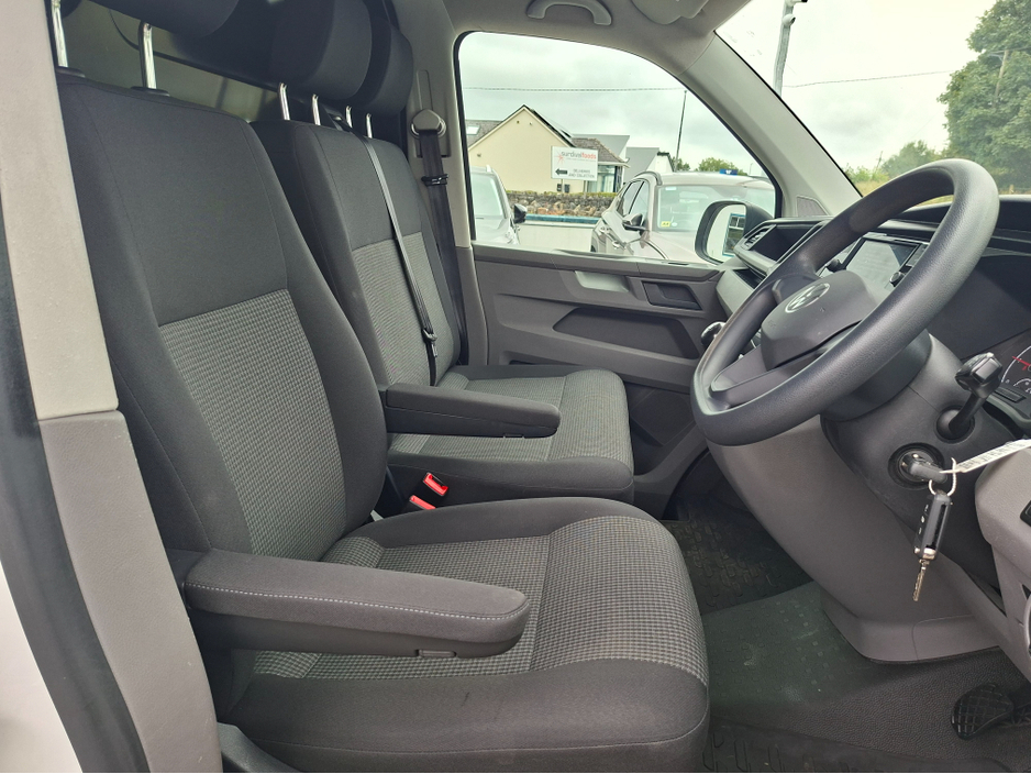 2022 Volkswagen Transporter 2L Diesel For Sale Images