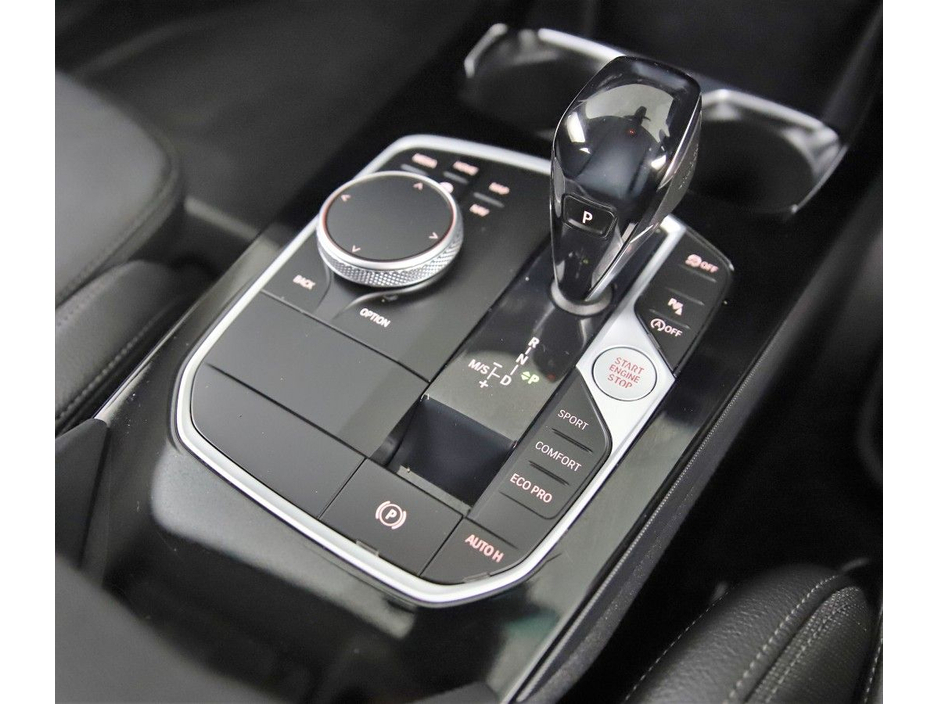 BMW 1 Series 118I SE SPORT *HALF LEATHER SPORT SEATS* — thumbnail 20