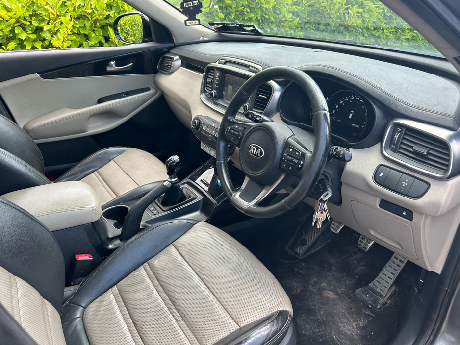 2016 Kia Sorento 2.2L Diesel For Sale Images