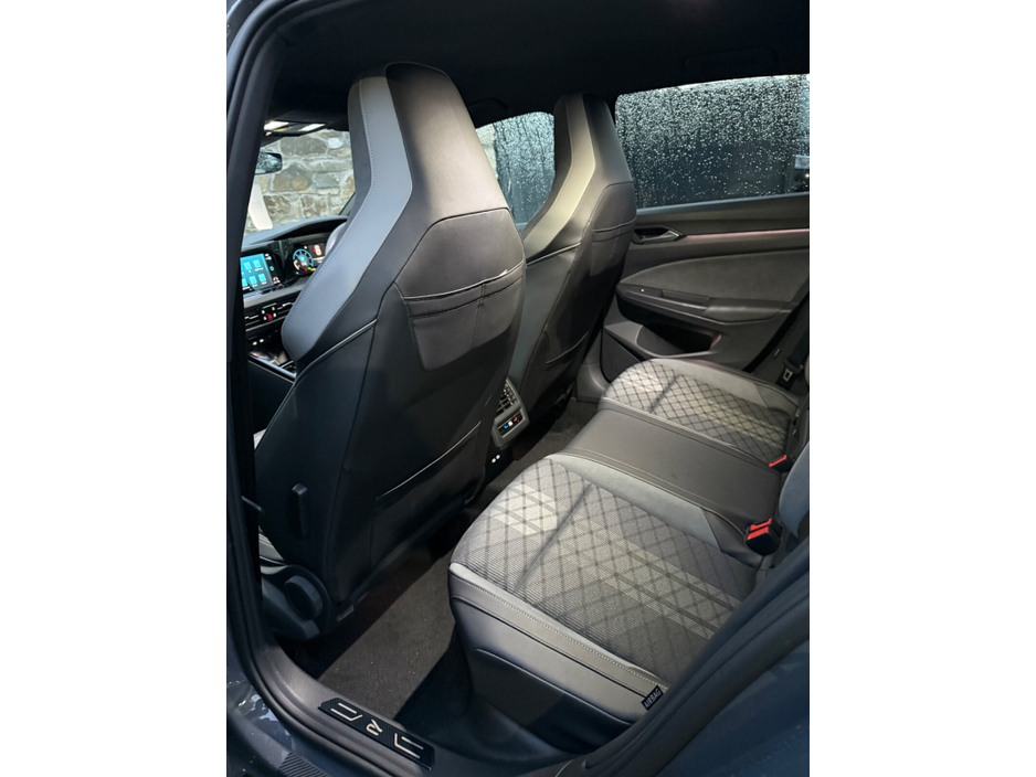 2023 Volkswagen Golf 2L Diesel For Sale Images