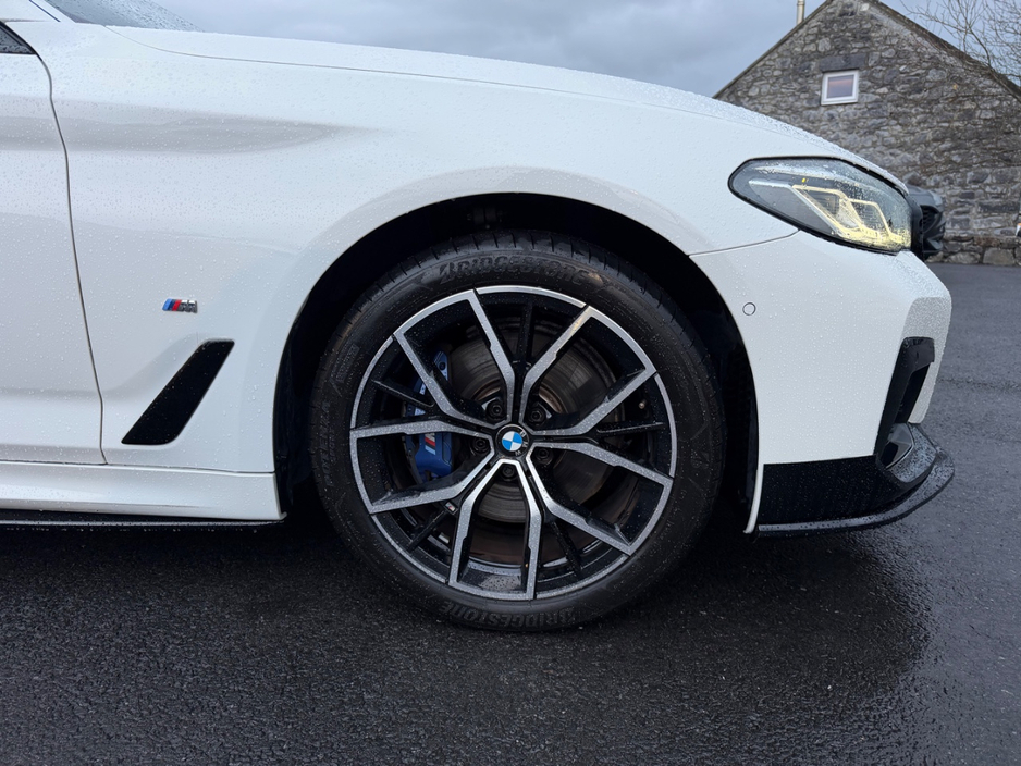 2021 BMW 5 Series 2L Petrol Plug-in Hybrid For Sale Images
