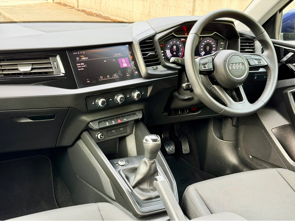 Audi A1 1.0 TFSi SE Petrol 5dr Hatchback Manual. — thumbnail 23