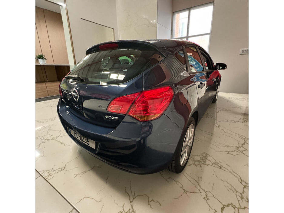 2011 Opel Astra 1.2L Diesel For Sale Images