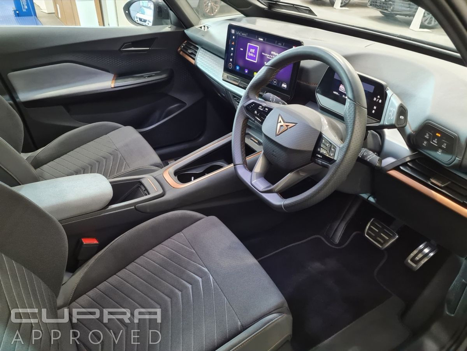 Cupra Born 58kWh 204HP *Call Stephen 0864621522* — thumbnail 11