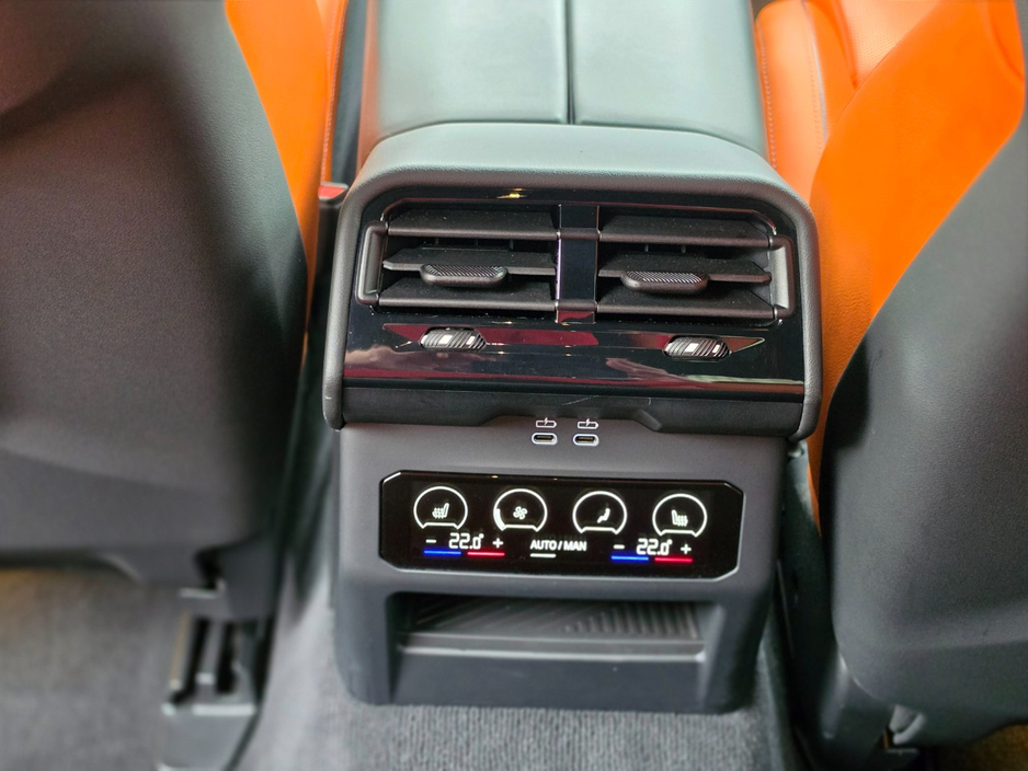 2025 BMW M5 4.5L Petrol Plug-in Hybrid For Sale Images