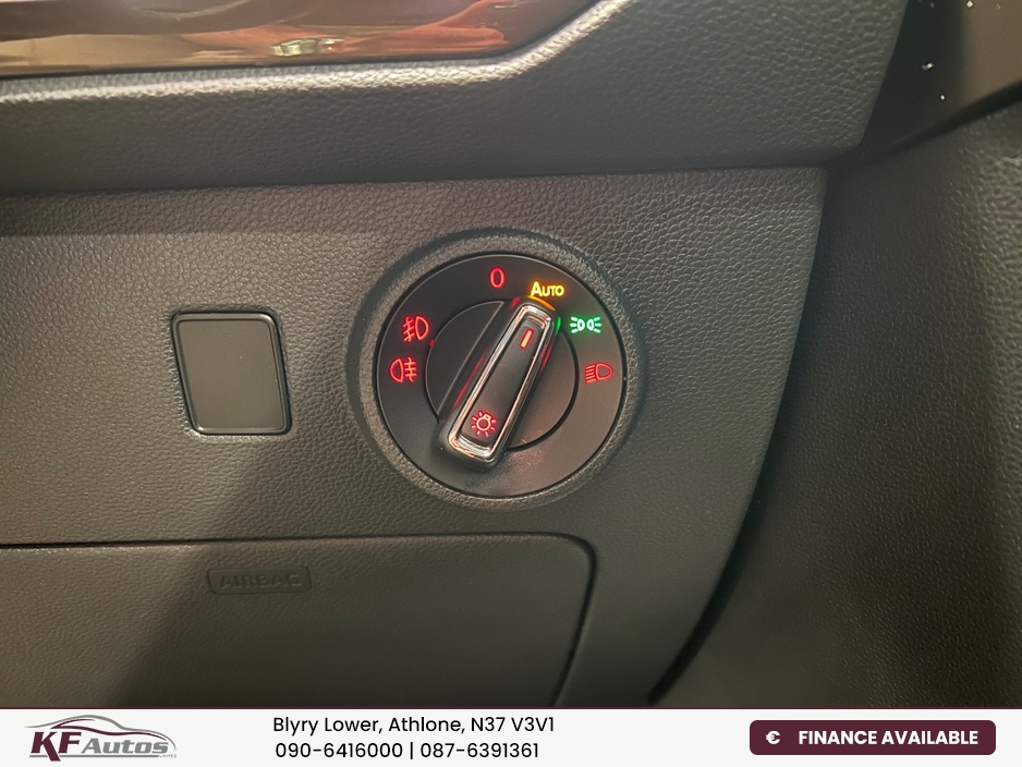 2017 SEAT Ateca 2L Diesel For Sale Images