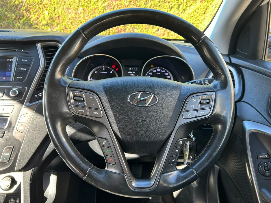 2017 Hyundai Santa Fe 2.2L Diesel For Sale Images