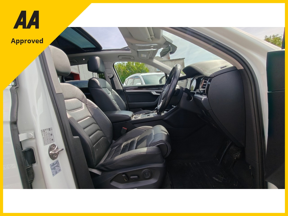 2019 Volkswagen Touareg 3L Diesel For Sale Images