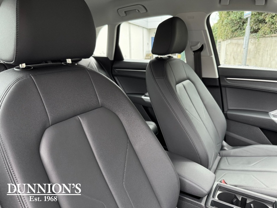 2025 Audi Q3 1.5L Petrol For Sale Images
