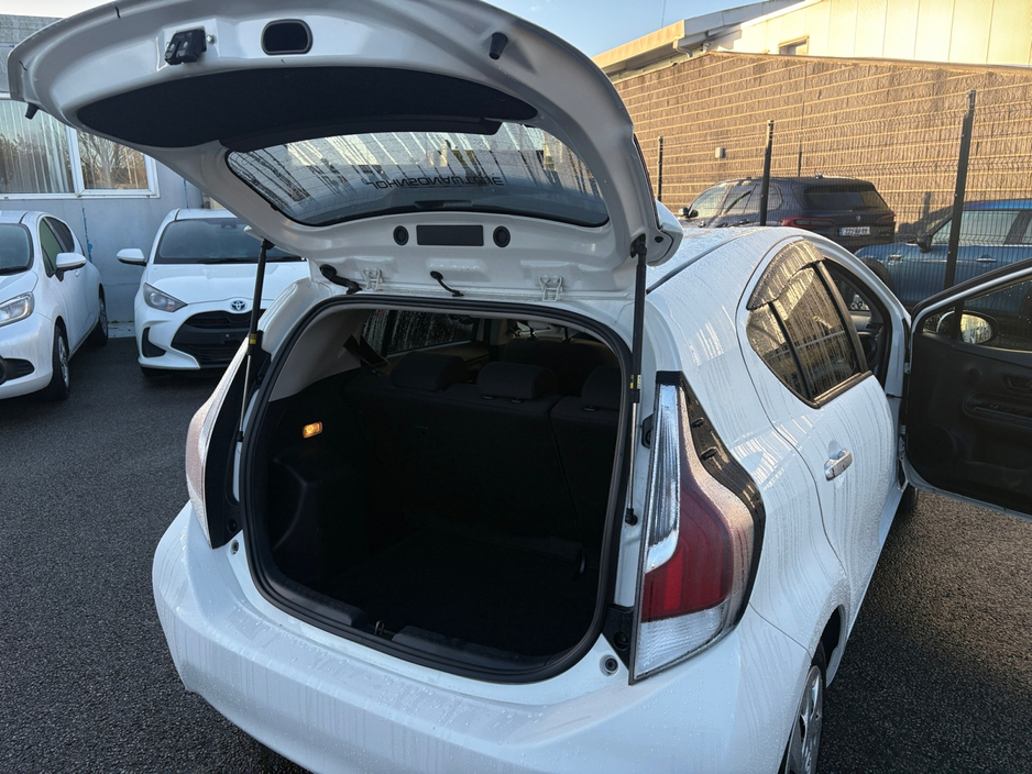 Toyota Aqua 1.5 Hybrid Self Charging — thumbnail 17