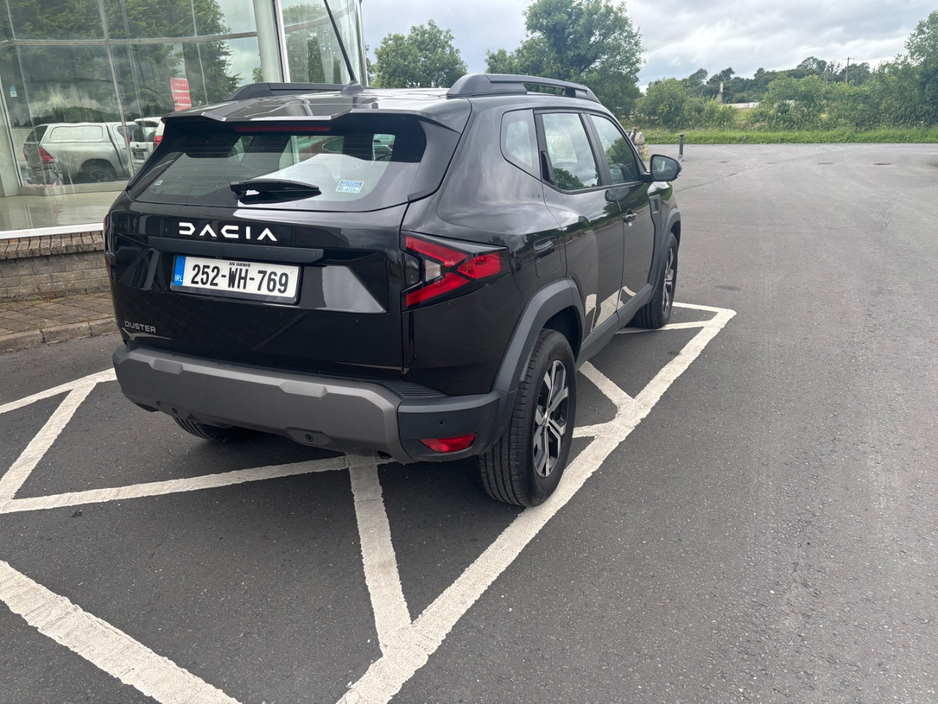 2025 Dacia Duster 1.2L Petrol Hybrid For Sale Images