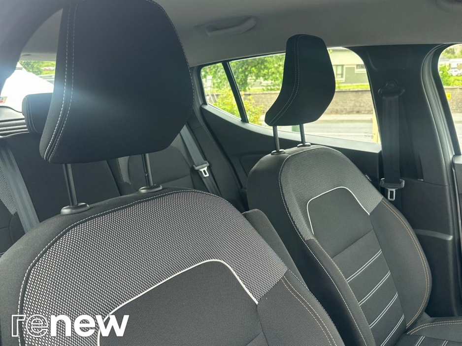 2024 Dacia Sandero Stepway 1L Petrol For Sale Images