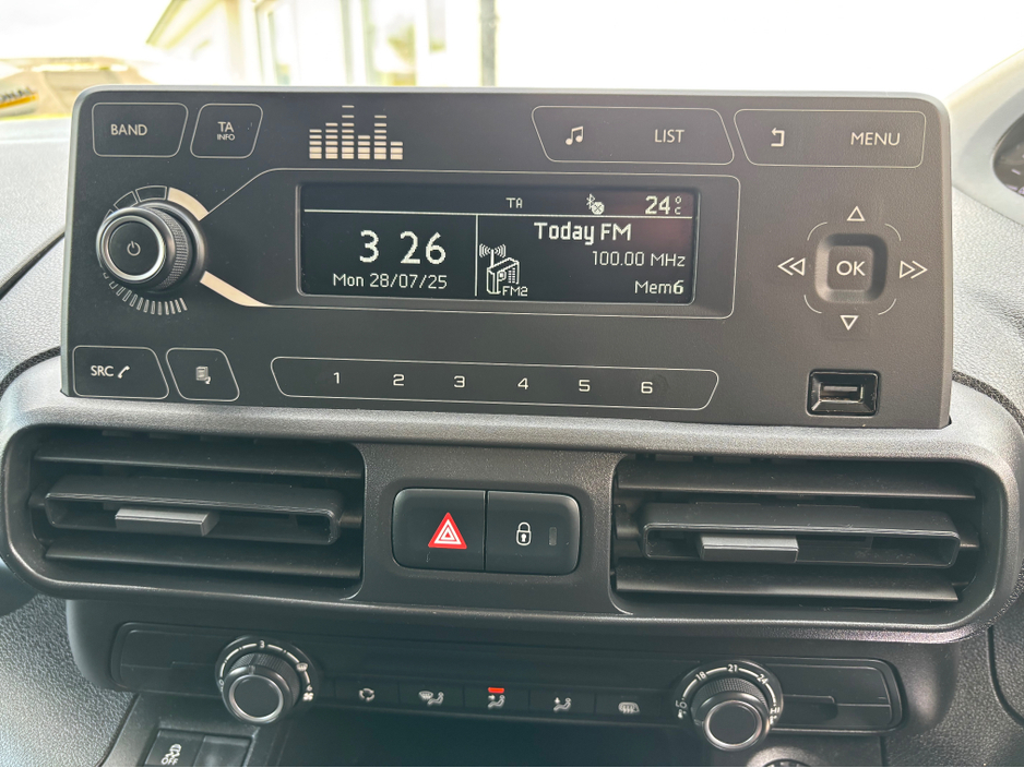 2021 Peugeot Partner 1.5L Diesel For Sale Images