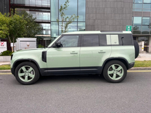 Land Rover Defender 110 D300 75th Anniversary
