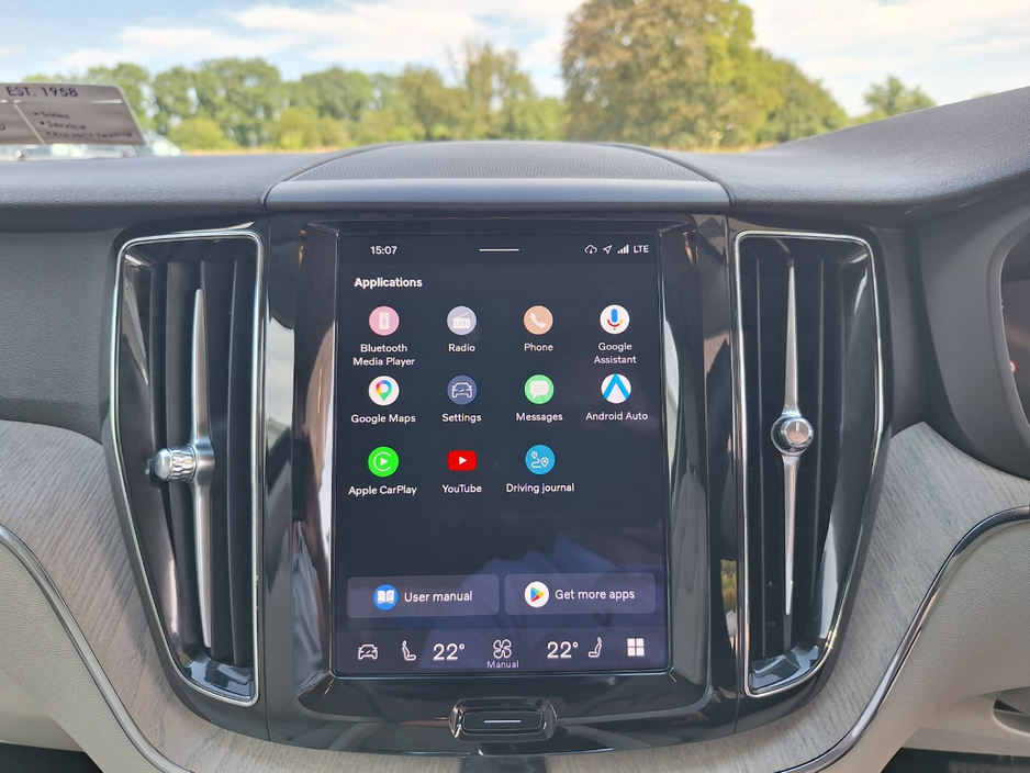 2023 Volvo XC60 2L Petrol Plug-in Hybrid For Sale Images
