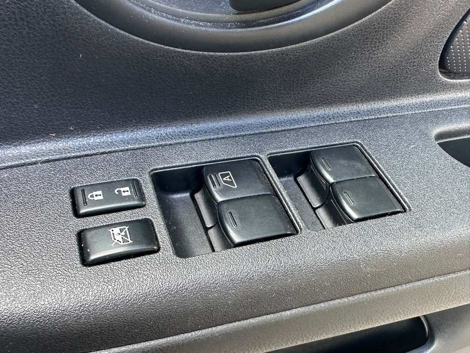 Nissan Micra Dba-k13 5DR Auto — thumbnail 9