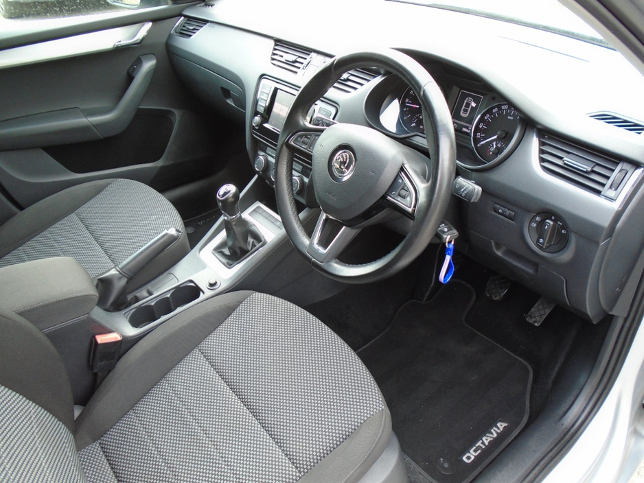 2017 Skoda Octavia 1.6L Diesel For Sale Images
