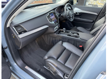 2023 Volvo XC90 2L Petrol Plug-in Hybrid For Sale Images