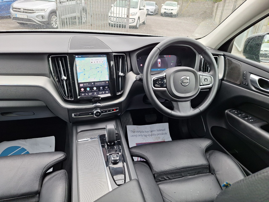 2023 Volvo XC60 2L Petrol Plug-in Hybrid For Sale Images
