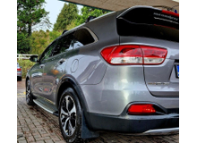 Kia Sorento 2.2 Platinum SUV Diesel Automatic 4WD (200bhp)