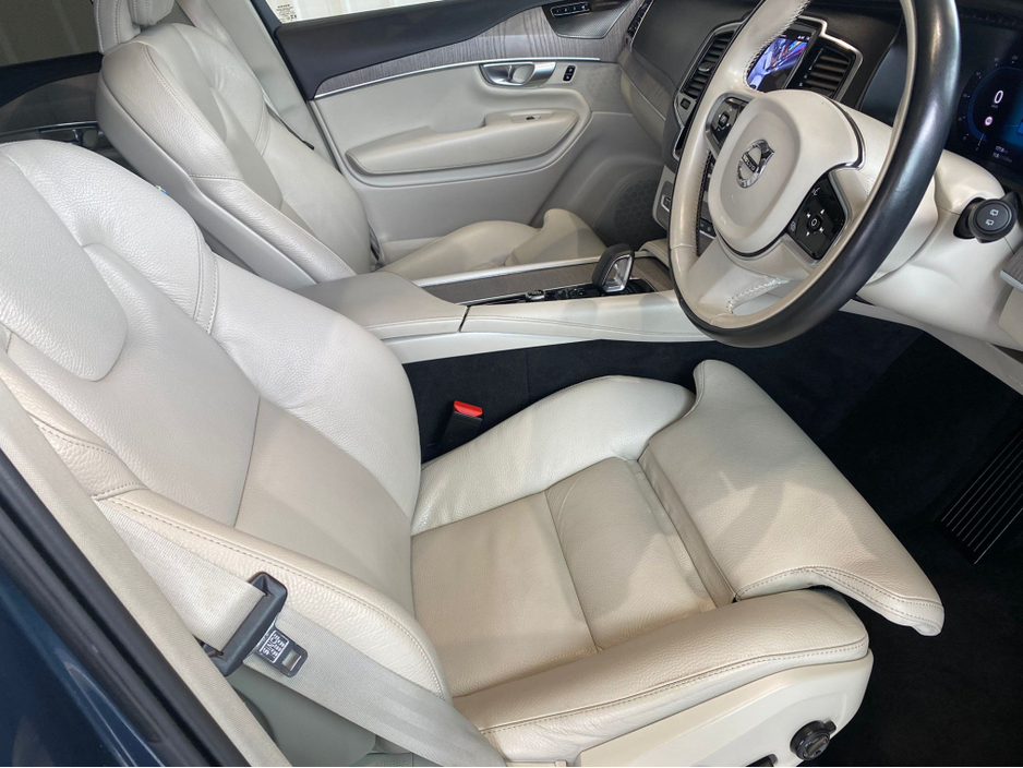 2023 Volvo XC90 2L Petrol Plug-in Hybrid For Sale Images