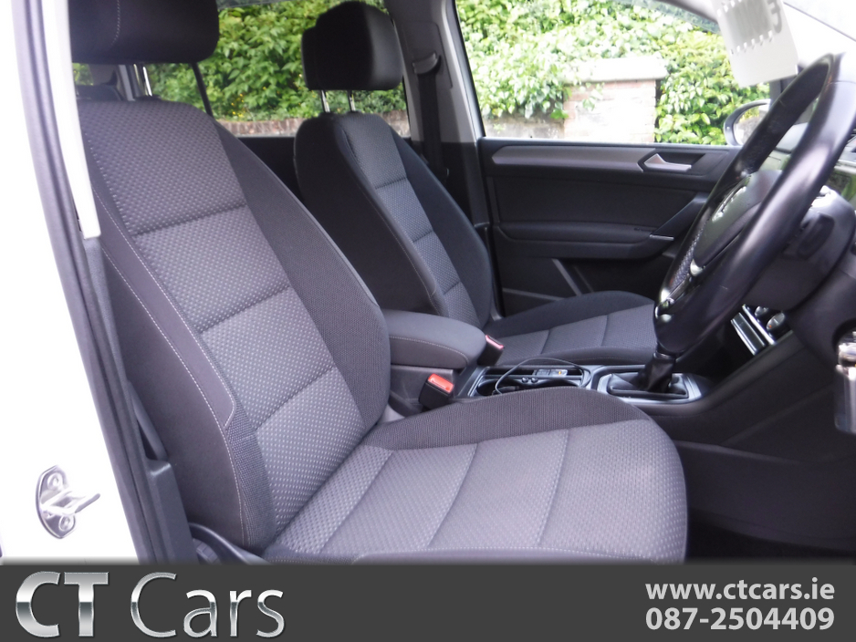 2018 Volkswagen Touran 1.4L Petrol For Sale Images